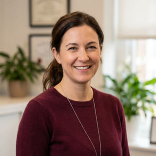 Laura Bennett, responsable des normes de la plateforme chez Marée Fondiv, photo de profil